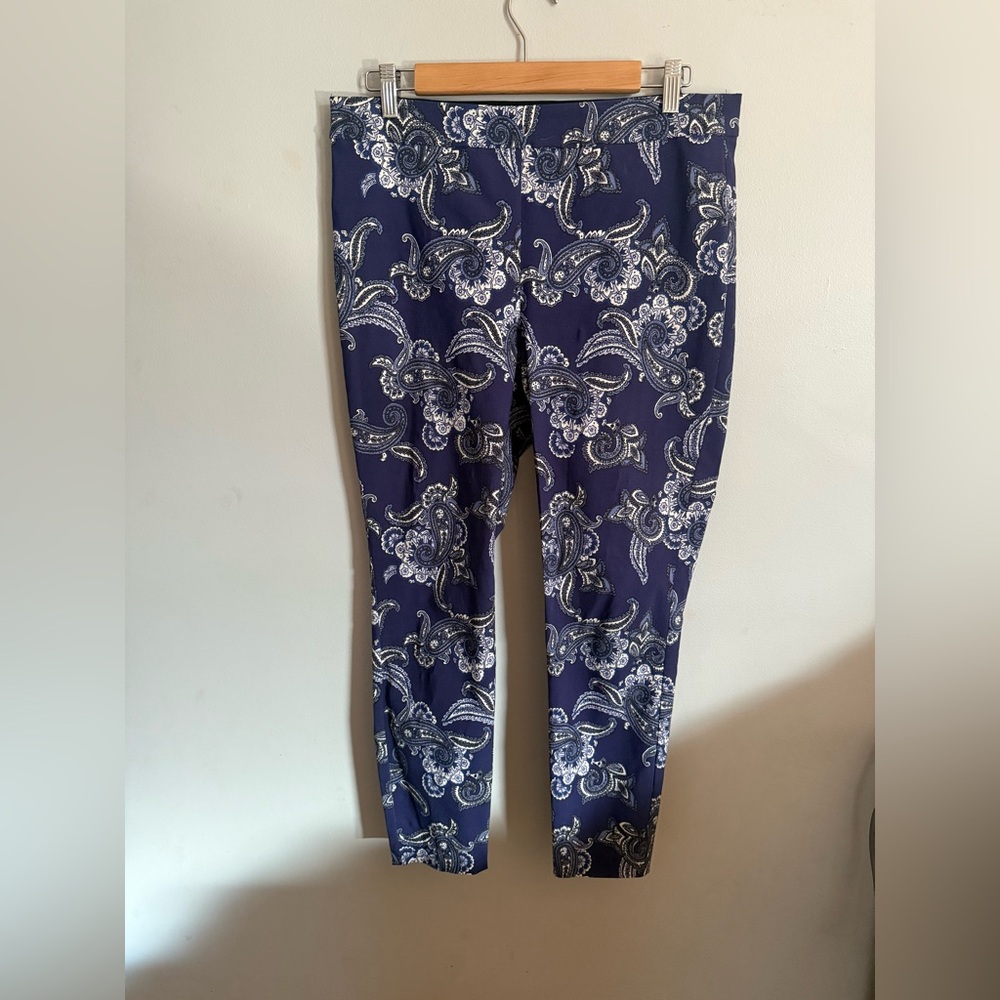 Maison Jules Women’s Large Blue and White Paisley Ankle Pants